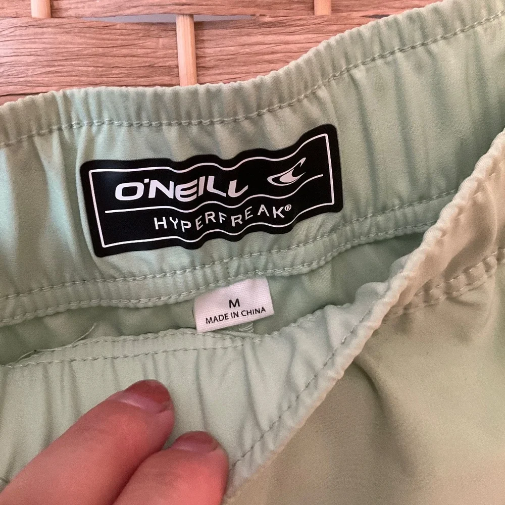NWT O’Neill Women’s Laney Stretchy Boardshorts Size Medium - Picture 12 of 12